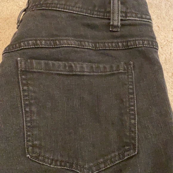 Free people - mid rise black jeans- distressed knee - great shape - Picture 5 of 5